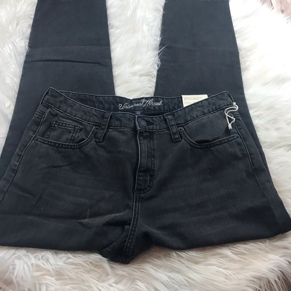 Universal Thread high rise straight leg raw hem - Picture 2 of 7